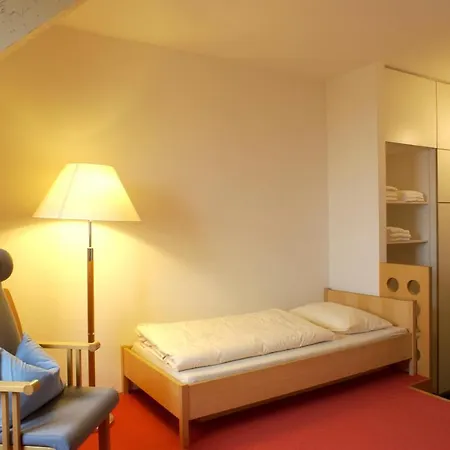 Tagungshaus Hotel *