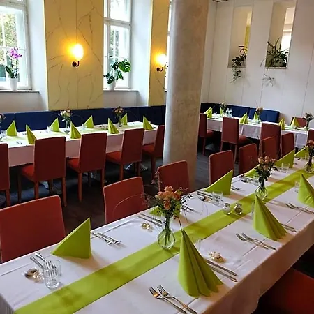 Tagungshaus 3*
