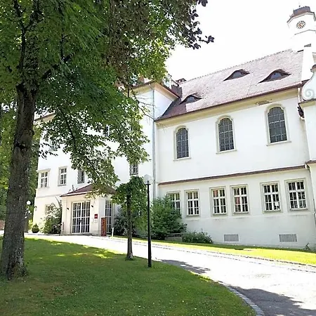 Tagungshaus Hotel 3*